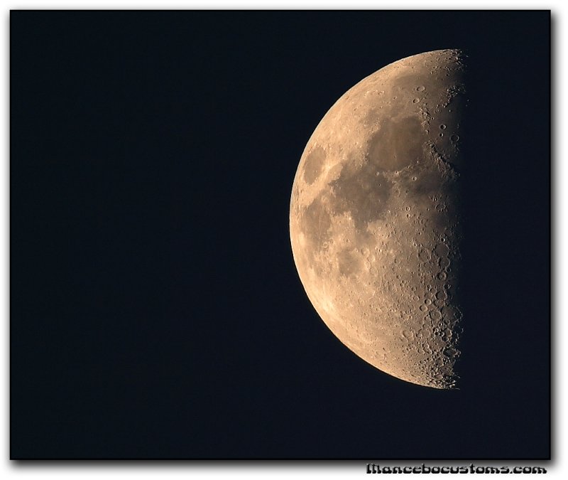 moon5699.jpg