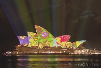 Opera House VIVID 2010-02.jpg