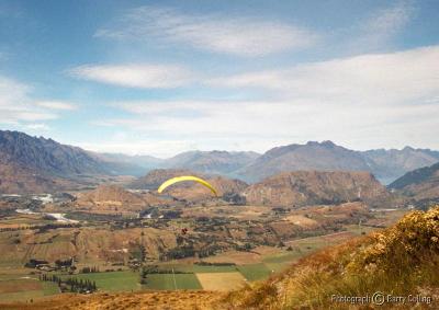 Paragliding from Coronet Peak 1.jpg