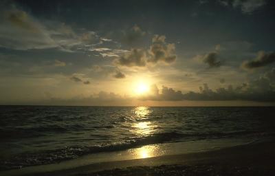 g3/69/503169/3/53320235.t29s006_SunsetSSPCaptivaFLAug1988.jpg