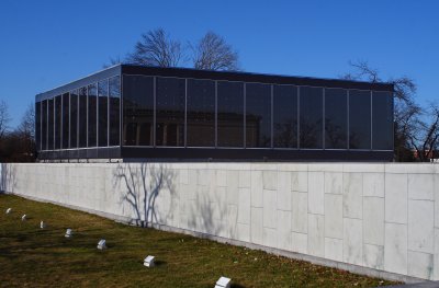 The Cube - Albright Knox Art Gallery