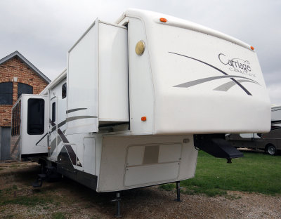 2004 Carriage Carri-Lite Fifth Wheel, Five Slides  *SOLD*