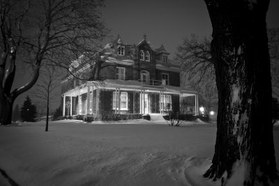 Le vieux presbytre une nuit d'hiver_The old rectory a winter night