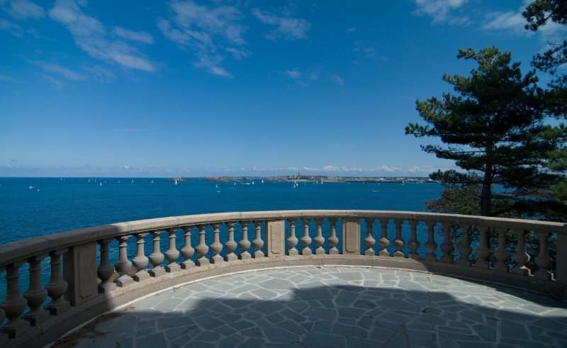 Les Roches Brunes sur la terrace