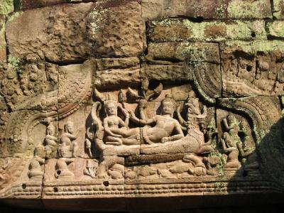 Vishnu reclining on the W pediment