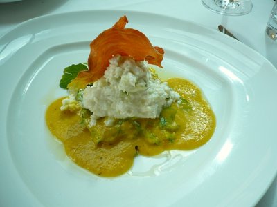 swimmer crab with avocado entree