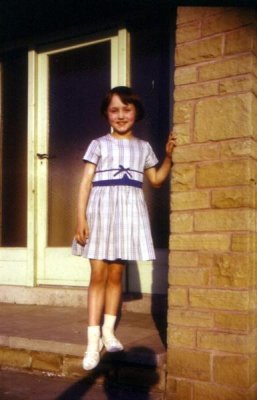 eIS1 slide 05 Elaine blue dress Battersby