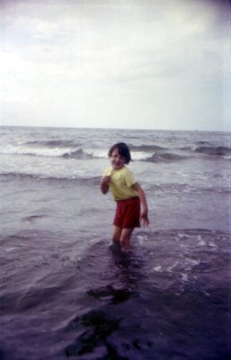 eIS1 slide 15 Elaine in sea