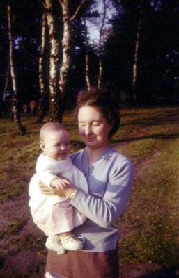 eIS1 slide 18 Mum holding Kathy