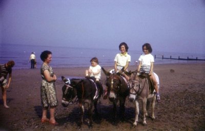eIS2 slide 14 Mum with Lorna Elaine and Kathy on donkeys