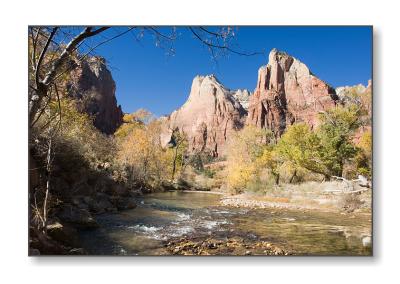 <b>Court of the Patriarchs & Virgin River</b><br><font size=2>Zion Natl Park, UT