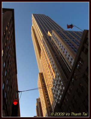 Looking up to Empire State Bldg