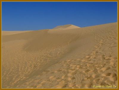 Sand dunes (white)
