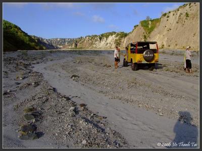 Road to Mt Pinatubo (dormant volcano)