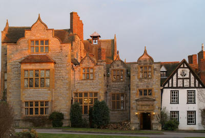 Tudor manor.jpg