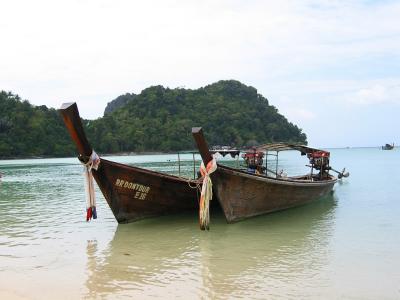 koh phi phi boat