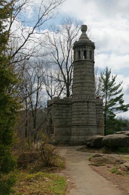 44th NY Infantry Monument on Little Round Top ..
