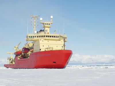 'Nathanial B. Palmer' : NSF research vessel.JPG