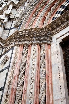 duomo, back entrance