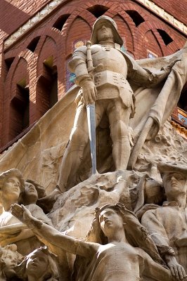 Barcelona, Palau de la Música: sculptural group (Miquel Blay)