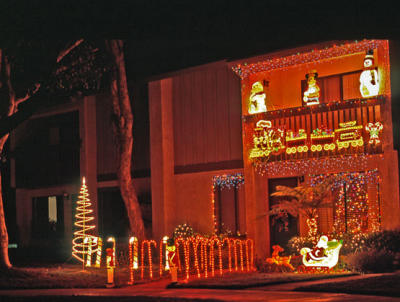 g3/71/631071/3/55993798.Xmaslights1207050693web.jpg