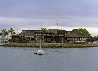 DANA POINT YACHT CLUB