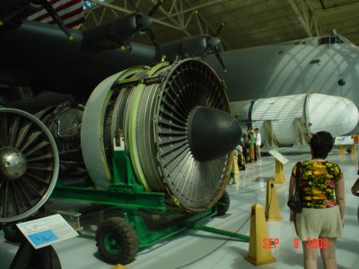 Boeing 747 engine