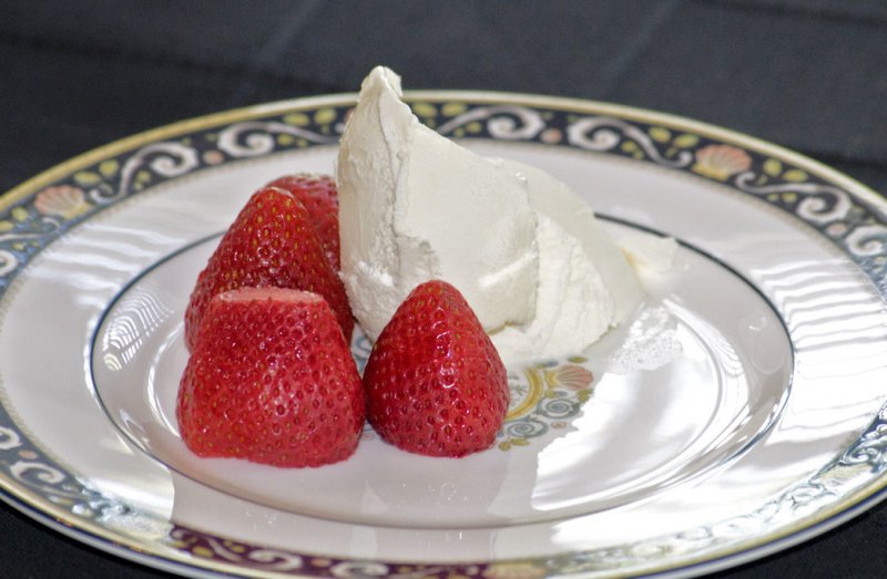 Ginger ice cream and strawberries