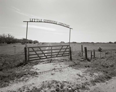 Little Cowhouse Cemetery, Hamilton Co., TX.jpg  (19980423)