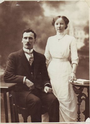 Ella McDonagh and Frank Halsall's wedding day 17.09.1913