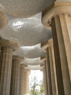 Gaudi columns.jpg