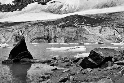 Mount Edith Clavell glacier lake