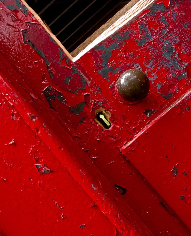 pbase Day  9 Red bulding door knob 1  June 8 2010 1 of 1.jpg