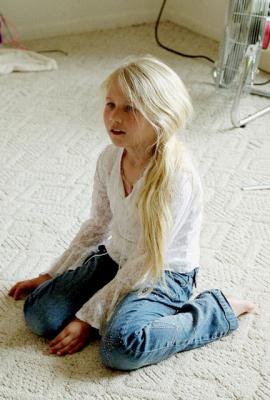 g3/72/541772/3/55330958.faithfloorsit2.jpg