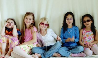 g3/72/541772/3/55365186.allthegirls3.jpg