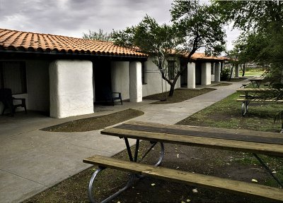 Motel and picnic tables