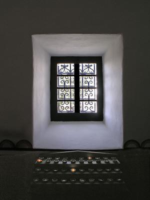 Votive window