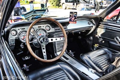 Mustang interior, dash and instruments, modernized...