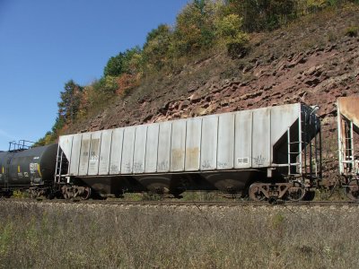 PREX 9303 Ex-NW covered hopper.JPG