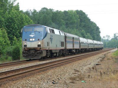 Southbound Amtrak at Bowling Green Park.