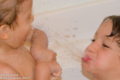 FERKI_y_SEBAS - Ducha-_1D30347-400-LR-web.jpg