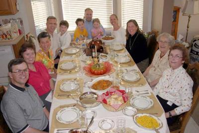 g3/73/11673/3/53706313.Thanksgiving_img_0007tableshot.jpg