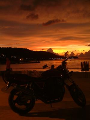 phuket318.jpg