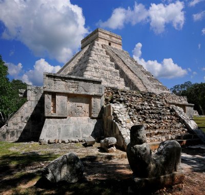 Chichen Itza Main Court, Pyramid El Castillio on Background, Yucatan