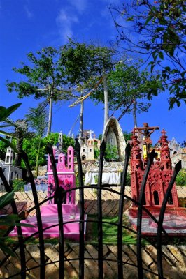 Colourful Cemetery, Xcaret