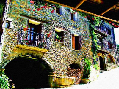 Charming Village Nearby Lake Garda