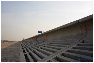 River Bank (Yangtze River)