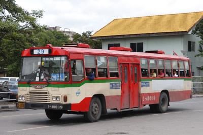 曼谷巴士