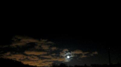g3/73/506473/3/57936506.CANONSD200057.jpg
