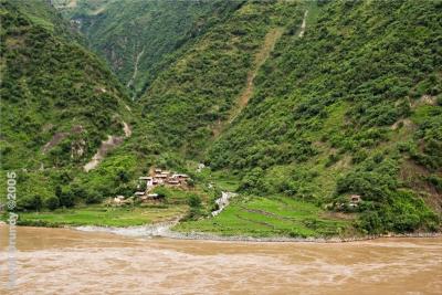 NuJiang Valley.  Beware of floods!